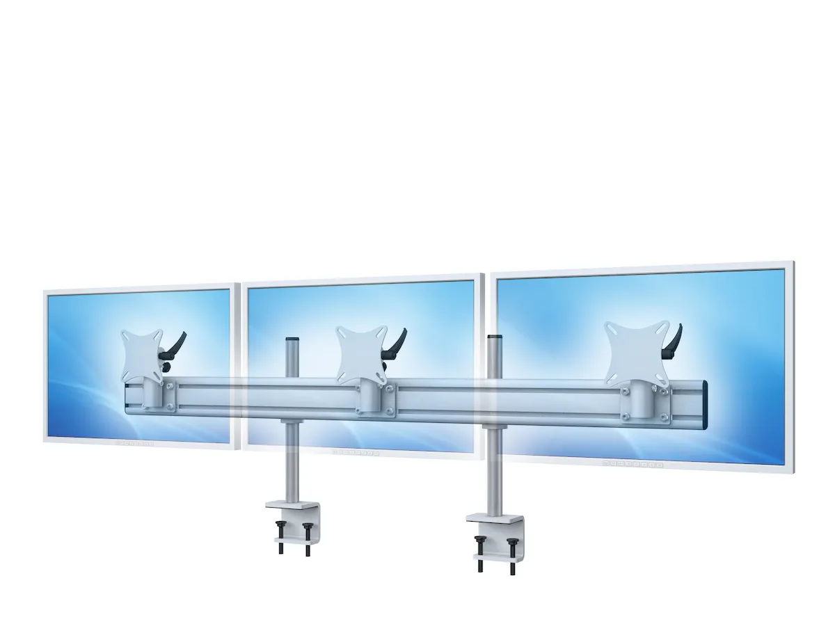 Monitorhalterung mit Tischklemme für drei Monitore nebeneinander